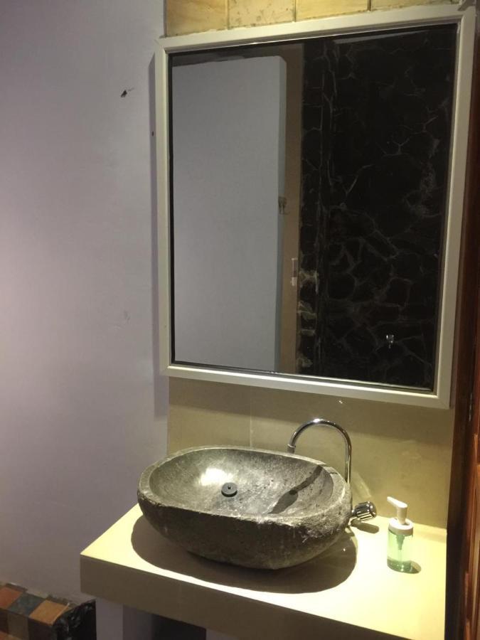 Blitar Djoglo Djatimalang Guesthouse מראה חיצוני תמונה