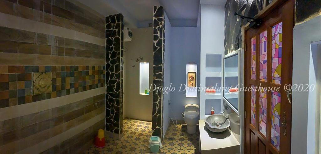 Blitar Djoglo Djatimalang Guesthouse מראה חיצוני תמונה