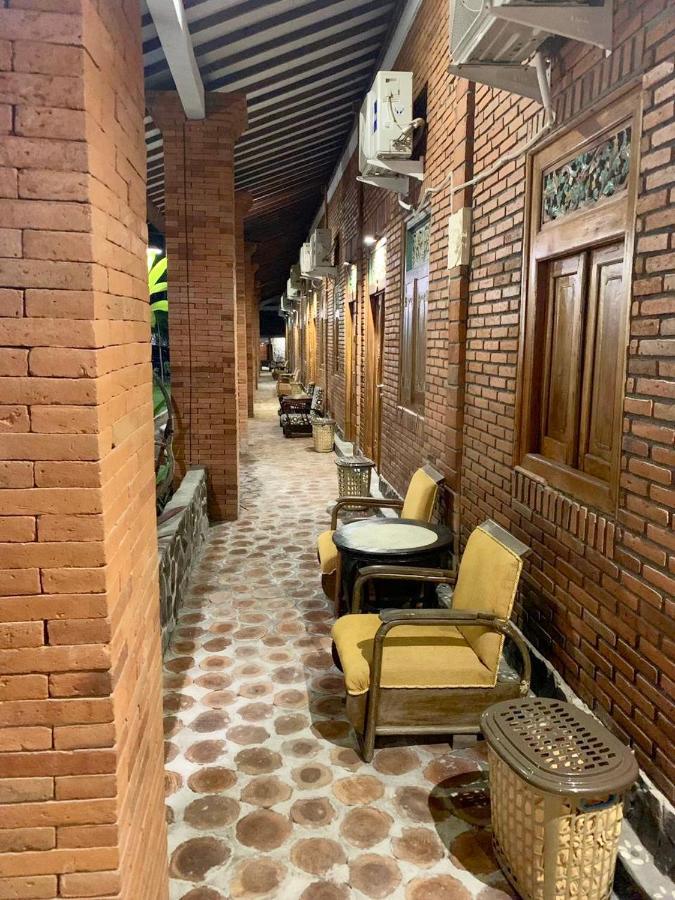 Blitar Djoglo Djatimalang Guesthouse מראה חיצוני תמונה